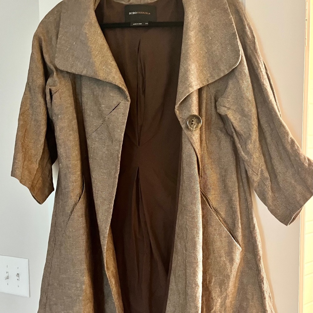 BCBG MAXAZRIA Women’s “Annabelle” Trench Coat Sz XXS, fits like small or medium